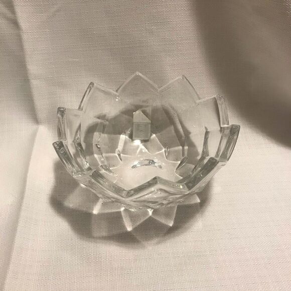 Vintage Mikasa Radcliff Crystal Bowl 6” - Picture 3 of 6